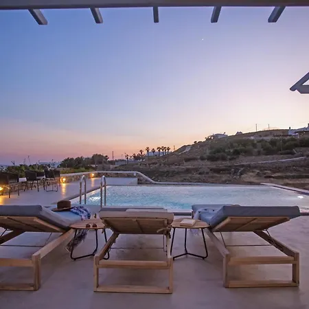 Kastro Seaview Pool