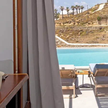 Kastro Seaview Pool