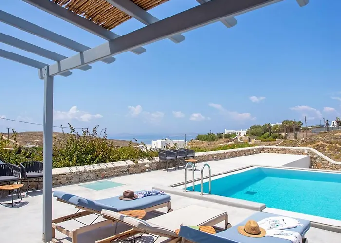 Kastro Shared Pool Fanari (Mykonos)