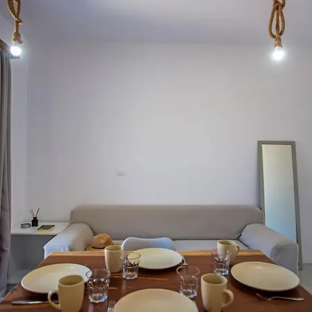 Kastro Shared Pool Apartment *